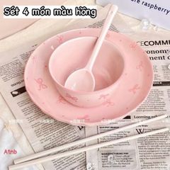 Bộ 2 Bát Sứ Kèm Thìa Hình Nơ Đáng Yêu Cho Bé - Đồ Dùng Ăn Dặm