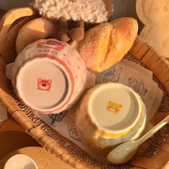 Bộ 2 Bát Sứ Ăn Mì Có Tay Cầm Kèm Thìa Gốm Decor Gấu Lotso, Chén Đựng Soup Salad Dễ Thương Cho Bé Và Gia Đình TopGia
