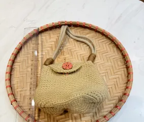 Túi xách mini làm thủ công bằng len dùng để đựng đồ hoặc treo trang trí
