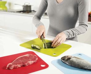Bộ thớt 3 màu Joseph Joseph POP 92104