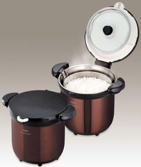 Nồi ủ chân không Thermos KBG-4500, giữ được độ nóng trong 1 ngày, chỉ cần nấu 15-20 phút tùy theo từng loại đồ ăn 