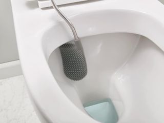 Bộ cọ vệ sinh bồn cầu Joseph Joseph 70523 Flex Lite - 2 chiếc