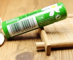 Son dưỡng môi Kamille chuẩn Đức hương hoa cúc 776827