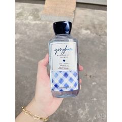 Xịt thơm +Sữa tắm Bath and Body works Gingham Thơm quến rũ