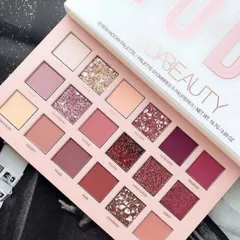 Bảng phấn mắt hoa hồng 18 màu Beauty nội địa Trung