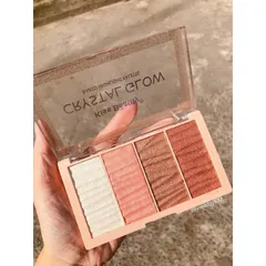 Má hồng Bắt sáng ánh nhũ Crystal Glow 777133