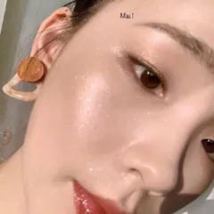 Xịt nhũ bắt sáng Makeup fixer Shiny Skin