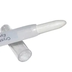 Bút kẻ mắt màu trắng có nhũ lấp lánh 777170
