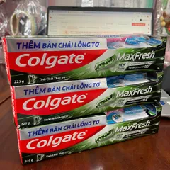 Kem Đánh Răng Colgate MaxFresh Than Tre 225g Tặng Bàn Chải Lông Tơ – Hơi Thở Thơm Mát, Làm Sạch Răng Miệng