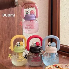 bình nước gấu trúc 800ml kèm ống hút – bình nước nhựa dễ thương có lọc trà và móc treo