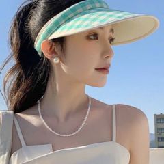 Mũ nửa đầu kẻ Caro hot trend - che nắng xinh xắn , dễ phối đồ.
