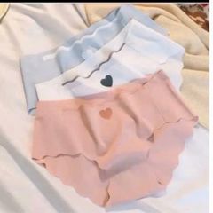 Set hộp 5  quần Lót Nữ Đúc Tim Muji Không Đường May – Mềm Mịn, Ôm Dáng, Siêu Thoải Mái