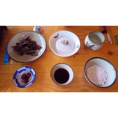 Bài Trà Bình Minh thầy Tuệ Hải Quy Nguyên-(Gừng, trà bancha, sắn dây, chanh muối, tamari)