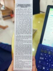 THE WHOO UV Ultimate Anti-Wrinkle Sunscreen NAD POWER 24™ SPF50+/PA++++ (tuýp lớn bên trái và tuýp nhỏ ở giữa).
