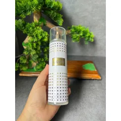 Xịt thơm toàn thân Sarah Jessica Parker Lovely Lights Body Mist 236ml.