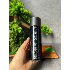 Xịt khử mùi nam Jacques Bogart Silver Scent Intense dung tích 200ml.