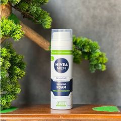 Bọt cạo râu dành cho da nhạy cảm Nivea Men sensitive shaving foam instant protection 200ml 779271