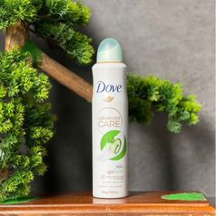 Xịt khử mùi Dove Advanced Care Go Fresh Cucumber & Green Tea.