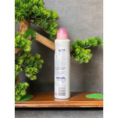 Xịt khử mùi Dove Advanced Care 72h Go fresh hương Lựu và Cỏ Roi Ngựa dung tích 250ml.