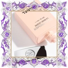 (Đẳng Cấp) Kem Lót Điều Chỉnh và Làm Sáng Chanel ÉCLAT PREMIER LA BASE LÉGÈRE SPF 35 / PA+++ Đem Lại Làn Da Mịn Màng, Tự Nhiên và Bảo Vệ Chống Nắng Hàng Chuẩn