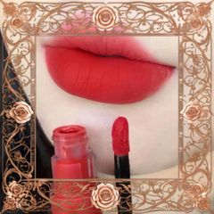 (Bản Mới) Son Kem Gucci Rouge Liquid Matte 25 Goldie Red Màu Đỏ Tươi Đầy Đủ
