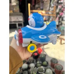 Đồ chơi nhựa chạy trớn mô hình Doremon lái máy bay