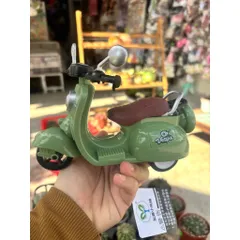 Đồ chơi nhựa - Xe vespa chạy trớn, có sử dụng pin