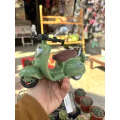 Đồ chơi nhựa - Xe vespa chạy trớn, có sử dụng pin