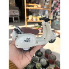 Đồ chơi nhựa - Xe vespa chạy trớn, có sử dụng pin