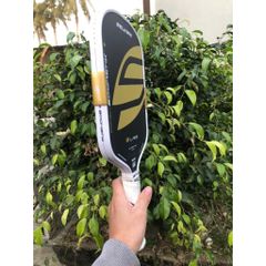 Vợt pickleball Selkirk Boomstik Project 003 Elongated , lõi tổ ong, mặt carbon , 16mm màu đen - vàng
