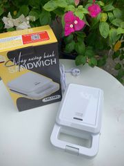 Máy Làm Bánh Sandwich Lebenlang LBL1481 Công Suất 600W, Máy Kẹp Nướng Bánh Khuôn Tam Giác Chống Dính