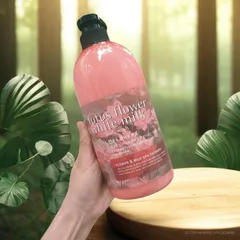 Sữa tắm hương sen Hàn Quốc Welcos Lotus Flower White Milk 750ml