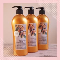 Sữa tắm thảo dược 100% Argan dưỡng da mềm mại, thư giãn Welcos Gold Moisture Body Cleanser 730gr