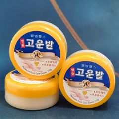 Kem dưỡng da chân và tay mềm mịn chống nứt nẻ Premium Foot Cream Hàn Quốc 110g