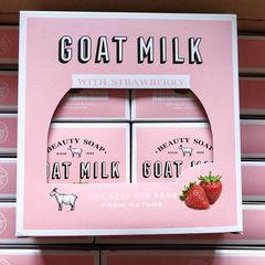 Xà phòng tắm trắng sữa dê Goat Milk Beauty Soap Hàn Quốc 90g - Từ sữa dê tươi