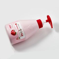 Dưỡng thể hương sữa dâu cấp ẩm và làm mềm sáng da Kwailnara Strawberry Milk Body Lotion 560gr