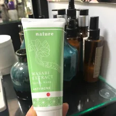 Sữa rửa mặt ngừa mụn, se khít lỗ chân lông Naris Wasabi Extract Facial Wash 100g