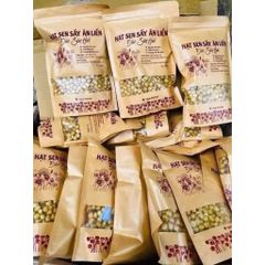 Hạt Sen Sấy Giòn Ăn Liền Đặc Sản Huế (Túi 300g) - Ăn Vặt Quỳnh Nhung, Giòn Thơm Bùi Ngậy Không Chất Bảo Quản