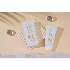Kem Chống Nắng Sumdfine Hydra Age Defense Sun Cream SPF50+ PA++++ Hàn Quốc – 7 Màng Lọc Chống Nắng, Dưỡng Ẩm