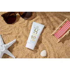 Kem Chống Nắng Sumdfine Hydra Age Defense Sun Cream SPF50+ PA++++ Hàn Quốc – 7 Màng Lọc Chống Nắng, Dưỡng Ẩm