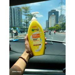 Sữa Dưỡng Thể Trắng Hồng rạng rỡ  Body Lotion Serum Milk Bright Complete VitaminC  400ml 788051