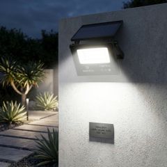 Đèn pha Led năng lượng mặt trời Novatech ( Pháp ), 10W chống nước IP65, liền Panel 788836
