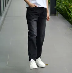 Quần Jean Baggy Ống Suông Unisex Màu Đen Wash - Quần Jean Nam Nữ Có Túi Tiện Lợi - Thời Trang Thoải Mái 100% Cotton