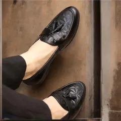 Giày Đen Nam Vân 3D Nổi Bật Giày Âu Nam Chuông Tassel Lịch Lãm Giày Tây Nam Công Sở Đế Khâu Chắc Chắn Tại Xưởng RUNO G8
