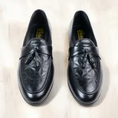 Giày Đen Nam Vân 3D Nổi Bật Giày Âu Nam Chuông Tassel Lịch Lãm Giày Tây Nam Công Sở Đế Khâu Chắc Chắn Tại Xưởng RUNO G8