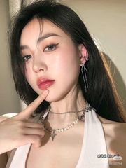 Son BOBI B-ROWN màu 04 đỏ nâu đất