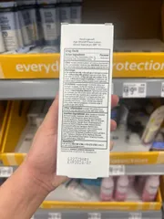 Neutrogena Age Shield Protection oil-free sunscreen Broad Spectrum SPF 70 88ml