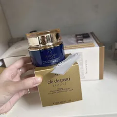 BỘ ĐÔI KEM DƯỠNG NGÀY – ĐÊM CLÉ DE PEAU BEAUTÉ