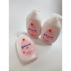 Sữa Dưỡng Thể Cho Bé Johnson’s Baby Lotion giúp dưỡng ẩm và bảo vệ da suốt 24h