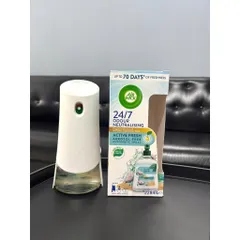 Bộ Phun/ Xịt Tinh Dầu Tự Động Và Bình Tinh Dầu Nạp Lại  Khử Mùi 24/7 Air Wick Active Fresh 228ml